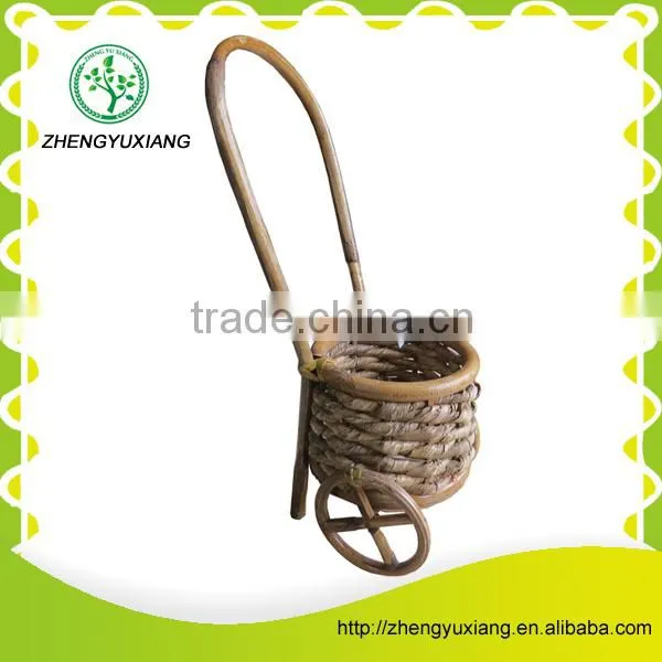 Beautiful Decorate Wheel Cornhusk Storage Basket photo-3