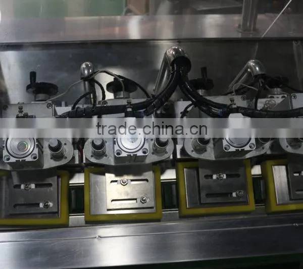 Full-automatic Facial Mask Plastic Bag Filling Sealing Machine photo-6