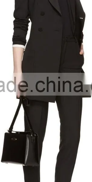 High Quality Long Sleeve Rib Knit V-Necked Black and White Contrast Women Pullover photo-4
