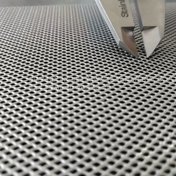 Diamond Hole Expanded Steel Mesh Perforated Steel Mesh for Speaker Grill photo-2