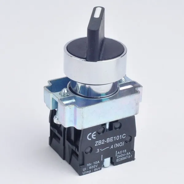 Self Locking Selector Knob Switch With IP65 Protection and 50,000 Cycle Life photo-3