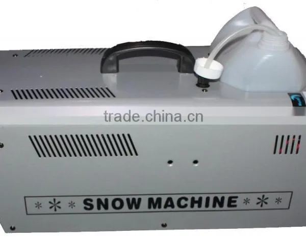 Big 1200W Snow Machine photo-3