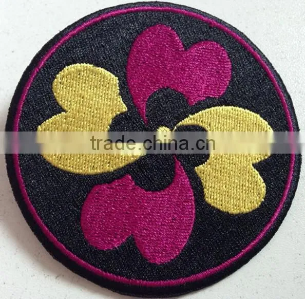 Pictures of Embroidery Pin on Patches by Machines