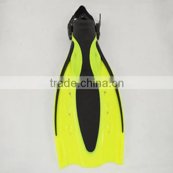 A Standard Scuba Diving Fin With Adjust Strap And Quick Release Buckles photo-4
