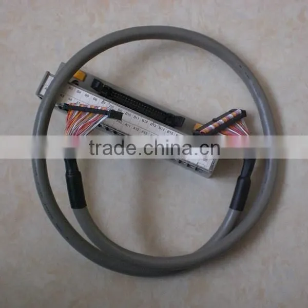 PLC Cables Use for CJ2M-MD211 CJ2M-MD212 Good Condition photo-2
