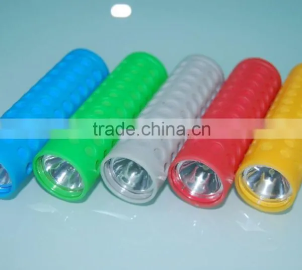 Patented New Design Glow in the Dark AD Gift Mini Led Light Torch photo-2