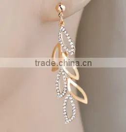 Leaf Shaped Gold Drop Earring, Hot Sale All Types of Earrings photo-4