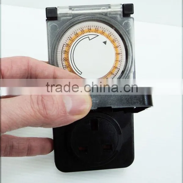 Greenhouse Hydroponic programmable digital timer switch German 24hr digital plug in timers
