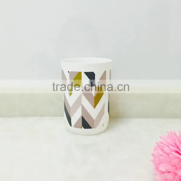 Fashion Design Plastic Toothbrush Cup photo-4