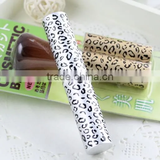 Leopard Best Professional Inexpensive Makeup Retractable Contour Rouge Brush photo-2