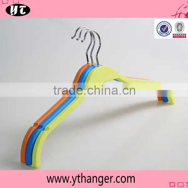 All Kinds of Color Laminated Wooden Hanger With Notch for Garment photo-2