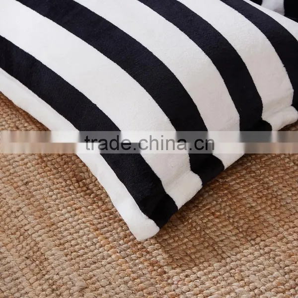 China Manufacturer White and Black Duvet Cover Sets Stripe Printed Wholesale Quilt Cover Set photo-3