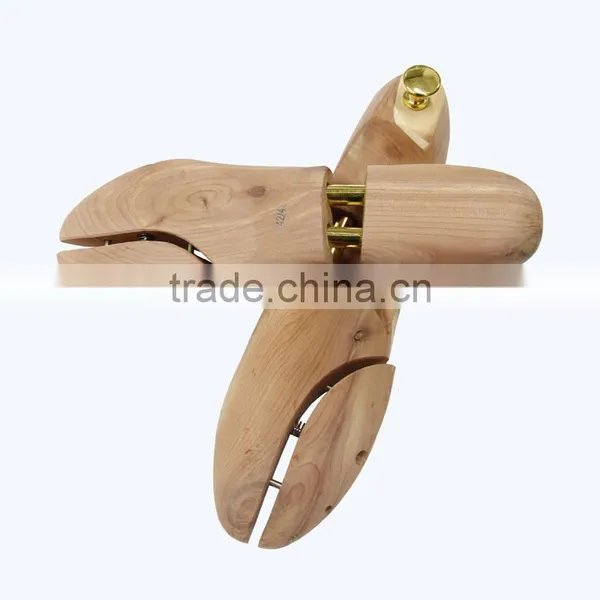 Made in China High Quality Aromatic Red Cedar Wood Shoe Lasts in Double Tube photo-3