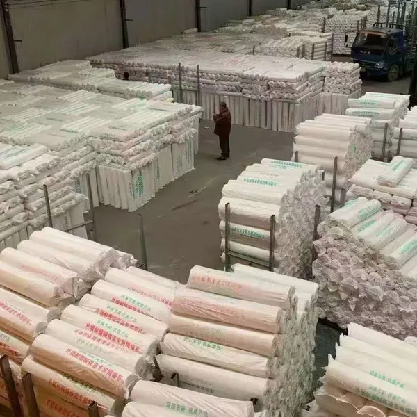 Malha de fibra de vidro E-Glass com grade de 5x5mm, 300g/m², Resistência à tração ≥1200N/50mm, Cumpre os padrões para reforço
