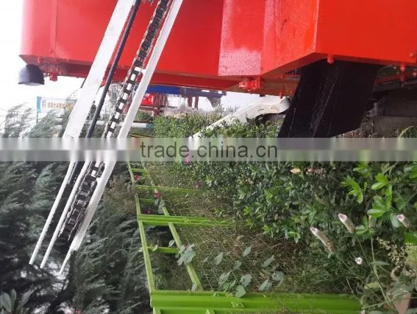 Wheel Type Self Procelling Peanuts Combined Harvester Machine photo-3