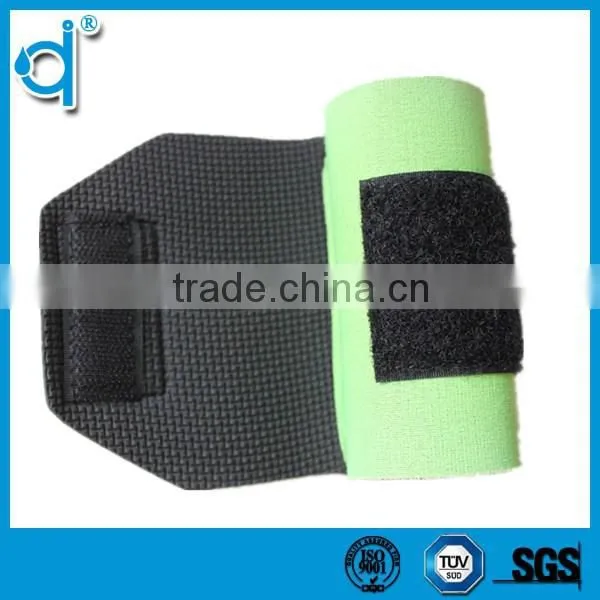 New Model Waterproof Breathable Neoprene Safety Wrist Support photo-4