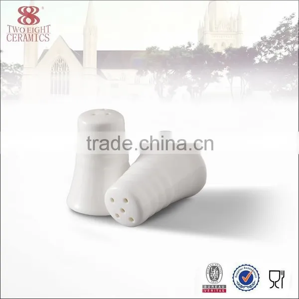 Chinese Tableware Porcelain Round Shape 3 Hole Salt Shaker