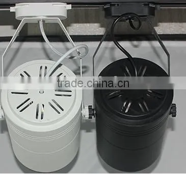 3 Years Warranty Wholesales Price 12w COB LED Spot Light With Black/white Surface (TongDa) photo-3
