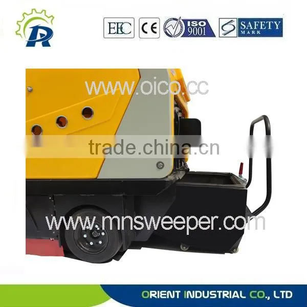 High-grade Villa Area Semi Closed Commercial Road Sweeper With Lead Acid Battery Free of Maintenance photo-4