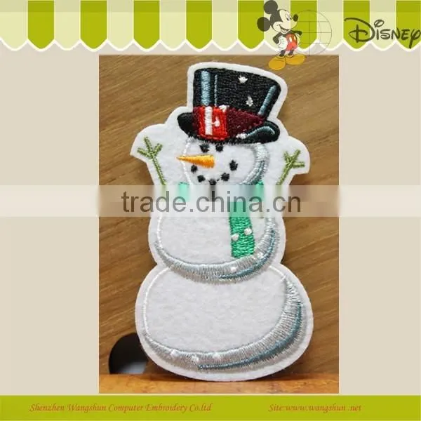 2014 Hot Sale Decoration Logo Christmas Series Embroidery Badge Pin-On photo-5