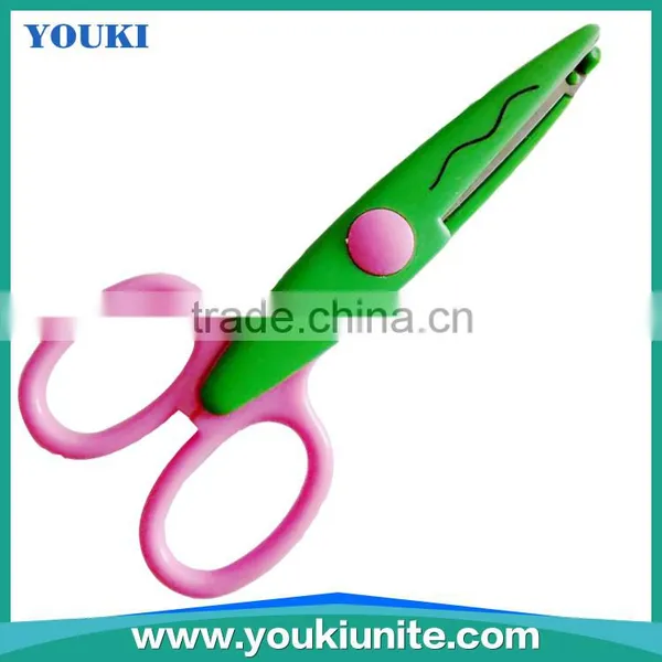 5" Children Scissors Lace Scissors With Plastic Handle photo-2