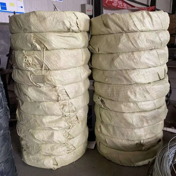 Hot Dip Galvanized Barbed Iron Wire Fabric Meter Price Barbed Wire Roll Thorny Rope for Fencing Trellis & Gates photo-6