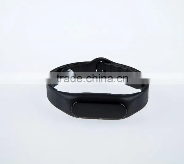 2016 Super Popular USB Charging Smart Bracelet IP67 Waterproofing With 0.69" OLED LCD AND TPU Strap photo-2
