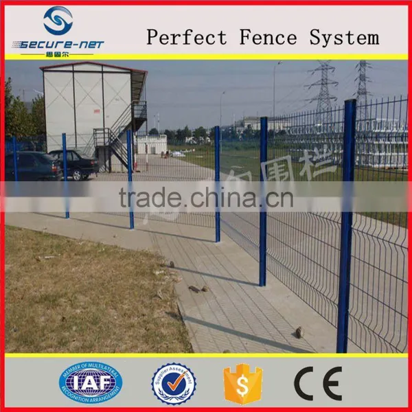 PVC Coated Welded Wire Mesh Fence / 3 Bends Wire Mesh Fence With Post photo-4