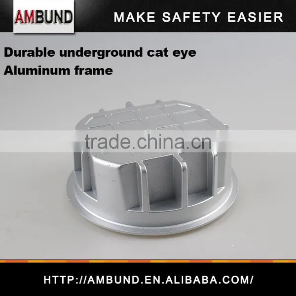Heavy Duty Embedded Road Stud - Solar and Cable Type photo-4