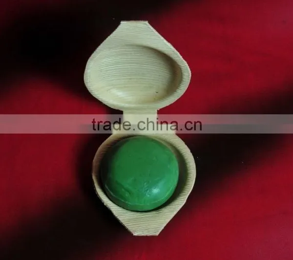 COCONUT OIL BASED NATURAL HANDMADE SOAP - PACKED IN ARECA PALM LEAF SOAP DISH