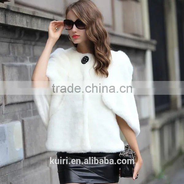 2016 Winter Coat Women Faux Fur Shawl Overcoat Hooded Poncho Batwing Half Sleeve Cape Cloak Embroidered Coat