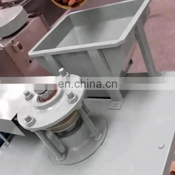 Walnut Shell Breaker PeelingWalnut Nuts Chestnut Peeling Machine photo-4