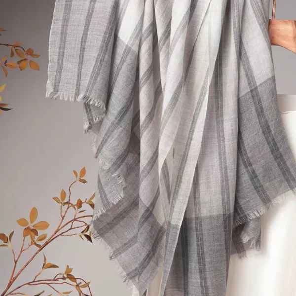 High Quality Super Soft Colorful Winter Fashionable Women Cashmere Scarf/cashmere Shawl photo-5