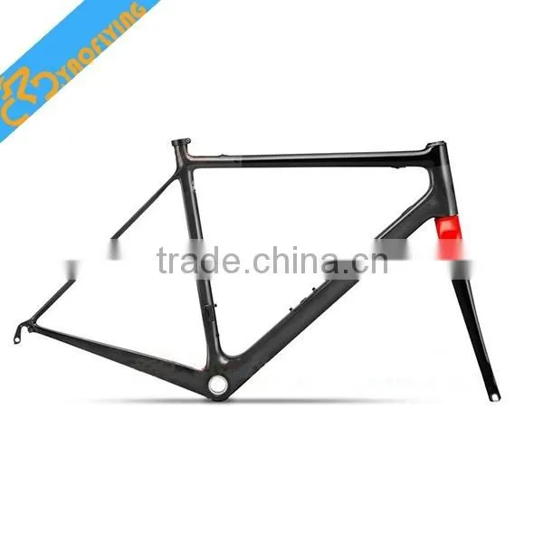 2015 Lightweight T800 Full Carbon Fiber Chinese Road Bike Carbon Complete in Bicycle for Sell photo-3