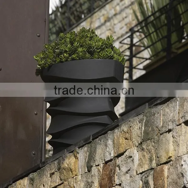Modern Unique Roof Fiberglass Garden Planters Wholesale photo-2