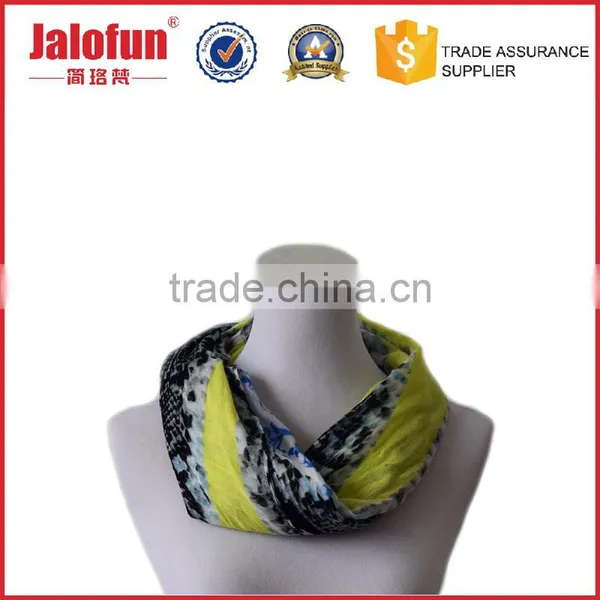 Made Gift Factory Custom 55*55 Muslim Digital Silk Scarf Printing photo-3