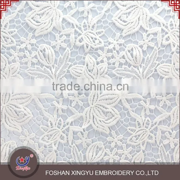 2015 New Fashion Promotional Pure White Cotton Net Embroidery Fabric Design for Woman photo-2