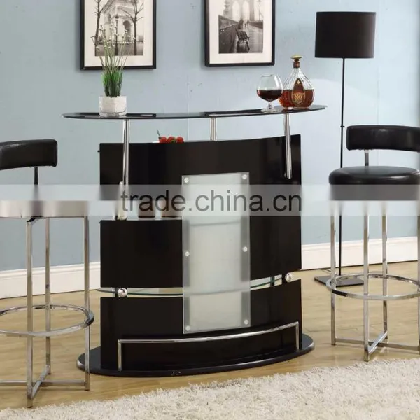 BAR COUNTER WITH CHAIRS