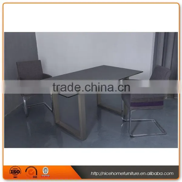 Cheap Glass Top Metal Frame Dining Table for Sale