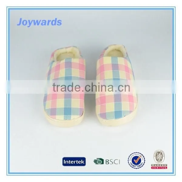 Premium Quality Colored Cotton Fleece Women and Men's Indoor Slippers photo-4