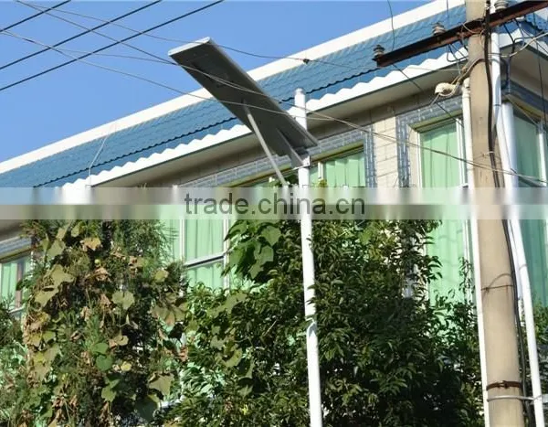 Sunpower Solar Panel Integrated LED Street Lights With Built-in 60Ah Lithium Battery photo-6