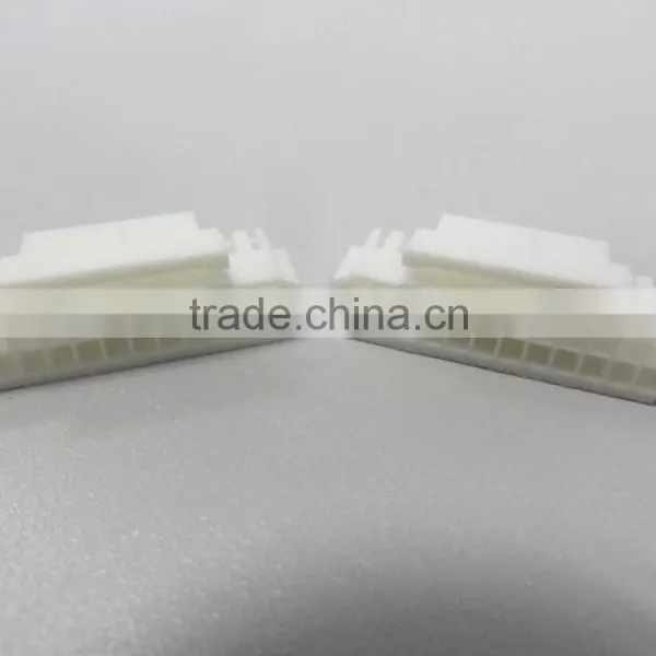 Pitch=2.0mm 24P White Male Terminal