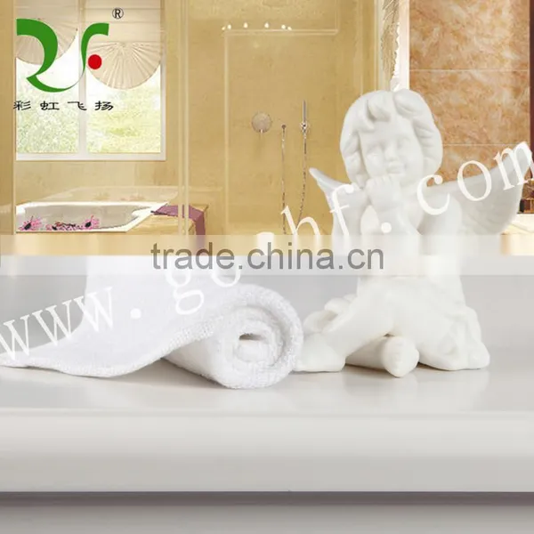 China Suppliers 100% Cotton Plain Weave Embroidered Face Towel photo-2