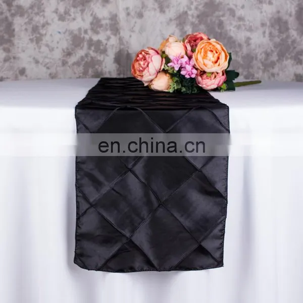 Pintuck Table Runner photo-5