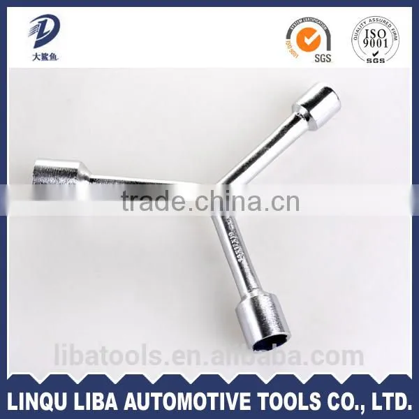 China Manufacturer Safety Quality 3 Legs Wrench for Cars photo-3