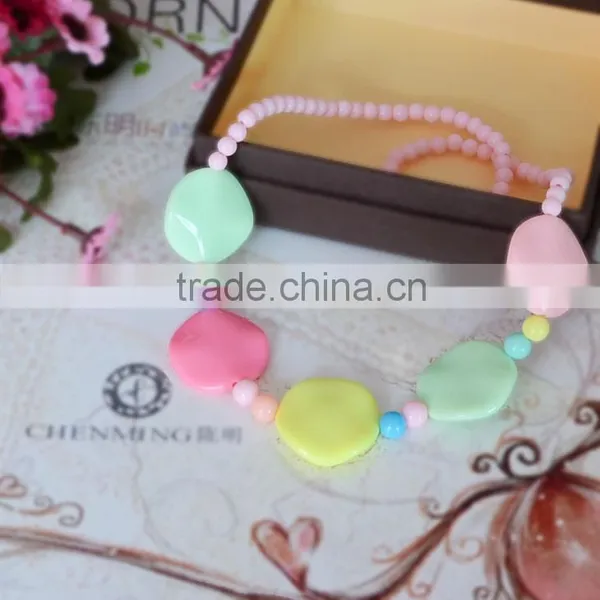 2014 New Design Yiwu Colorful Latest Design Beads Chain Necklace