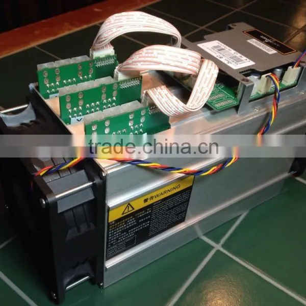 4.73th Bitcoin Miner S7 Antminer S7 SHA-256 BTC Bitcoin Miner 4.73TH/S Antminer S7 Miner With Factory Frice in Stock photo-2