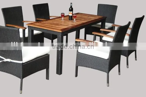 Outdoor Dining Table photo-3