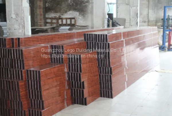 Train Waiting Room Bronze Aluminum Square Pass Custom photo-2