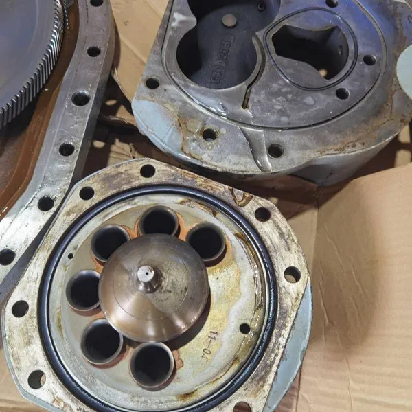 Repair of Shaft Seizure for Bitzer 90p Parallel Compressors; Replacement of Bearings for Hanbell lt - s - 83/41 and Modification of the Unit's Electronic Control photo-3